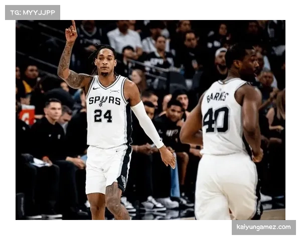 国王122-139不敌马刺遭遇十五连败 雷诺面对文班亚马内线完全被压制